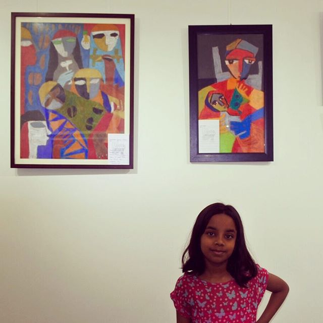 Snubnose posing next to her Picasso - the one on the left